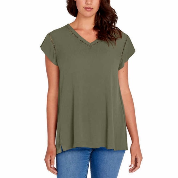 Buffalo David Bitton Tops - Buffalo David Bitton Women’s Short Sleeve V-Neck